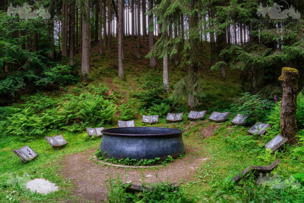 Hexenplatz Waldskulpturenweg 1