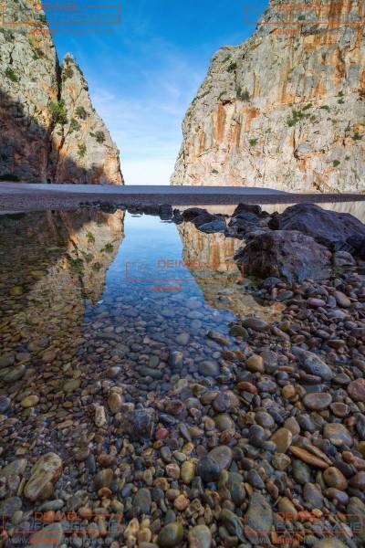 Steine am Torrent de Pareis